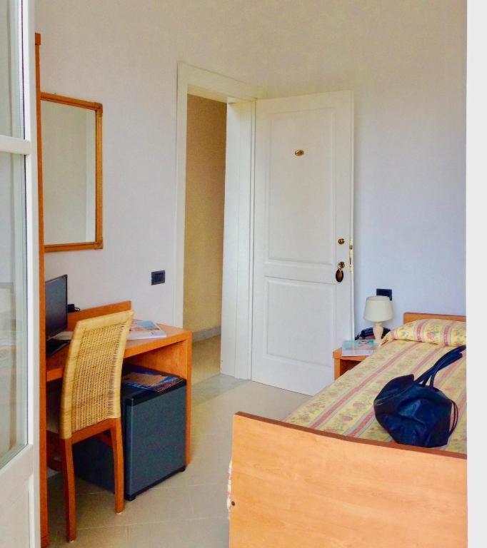 Hotel Villa Fiorisella Marina di Massa Zewnętrze zdjęcie