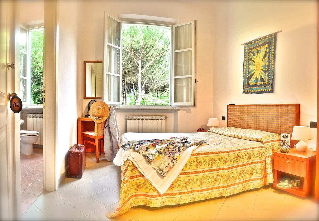 Hotel Villa Fiorisella Marina di Massa Pokój zdjęcie