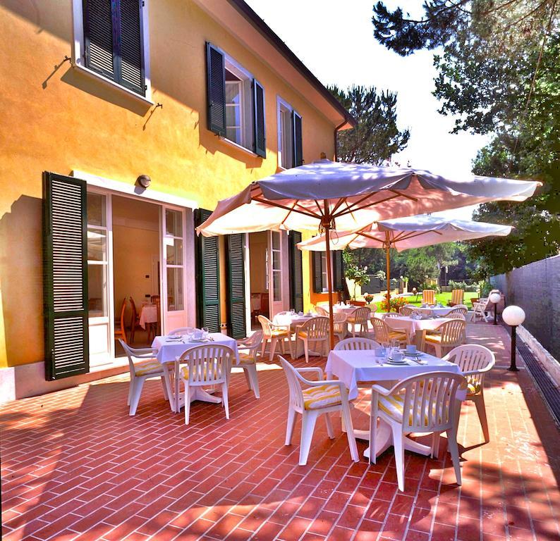 Hotel Villa Fiorisella Marina di Massa Zewnętrze zdjęcie