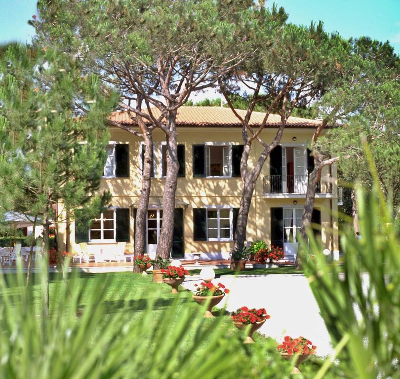 Hotel Villa Fiorisella Marina di Massa Zewnętrze zdjęcie